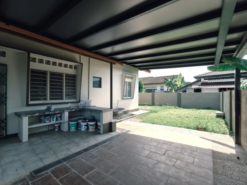 Commercial Bungalow for Rent in Seksyen 8 (Petaling Jaya) - Esther Tan - Exterior - PropertyGuru.com.my