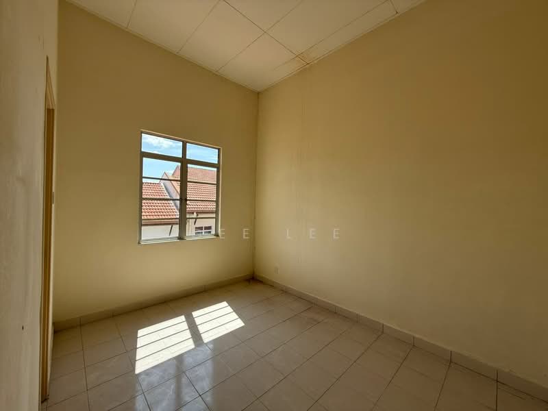 2.5-storey Terraced House for Sale in Ukay Perdana (Ulu Kelang) - GEE Lee - Interior - PropertyGuru.com.my