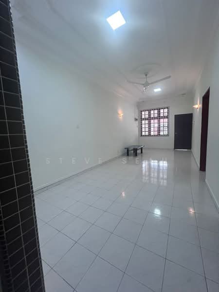 Bungalow for Rent in Skudai (Johor) - Steve Seah - Living Room - PropertyGuru.com.my