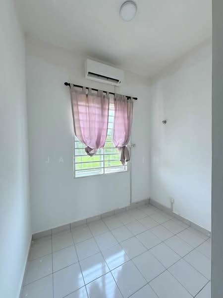 Tiara East untuk Untuk Disewa - RM 1,500 /bulan, Mac 2026 - 5th bedroom - PropertyGuru.com.my