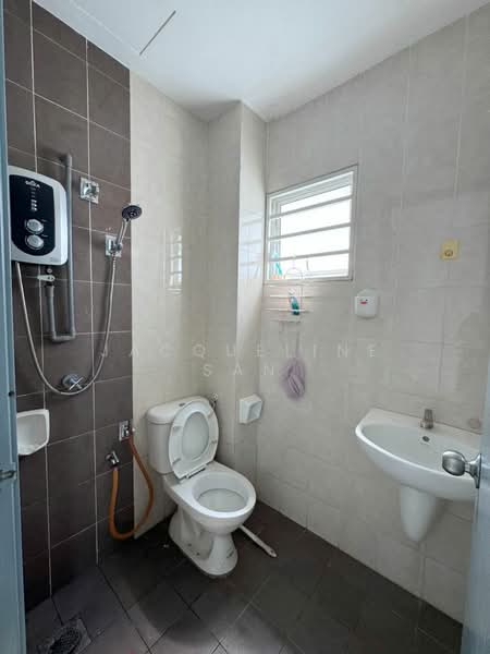 Tiara East untuk Untuk Disewa - RM 1,500 /bulan, Mac 2026 - Bathroom - PropertyGuru.com.my
