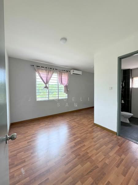 Tiara East untuk Untuk Disewa - RM 1,500 /bulan, Mac 2026 - Second bedroom - PropertyGuru.com.my