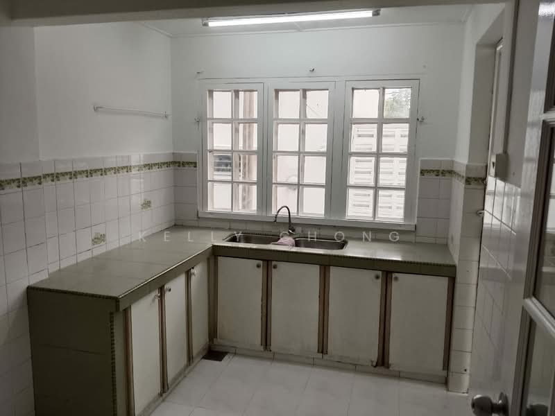 Usj 9 untuk Untuk Dijual - RM 950,000, Mac 2026 - Kitchen - PropertyGuru.com.my