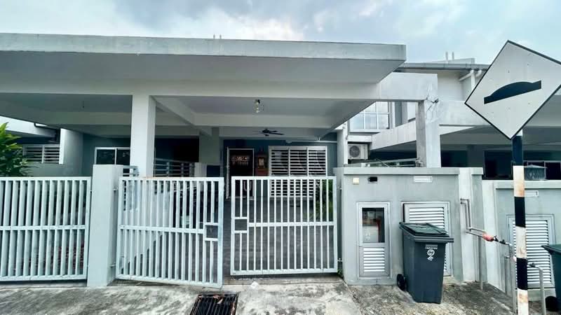 2-storey Terraced House for Sale in Semenyih (Selangor) - Khairul Nizam - Exterior - PropertyGuru.com.my