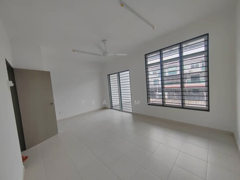 SCIENTEX KUNDANG JAYA (ORCHID 2) untuk Untuk Disewa - RM 1,400 /bulan, Mac 2026 - Interior - PropertyGuru.com.my