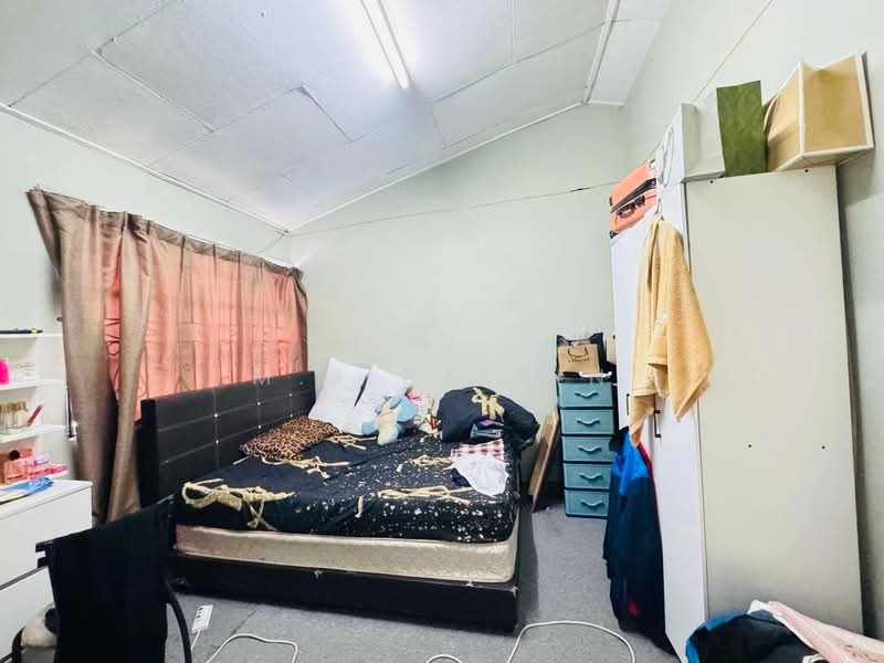 Taman Seri Ampang untuk Untuk Dijual - RM 390,000, Mac 2026 - Bedroom - PropertyGuru.com.my