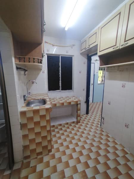 Seksyen 2 Wangsa Maju Flat untuk Untuk Disewa - RM 1,200 /bulan, Mac 2026 - Kitchen - PropertyGuru.com.my