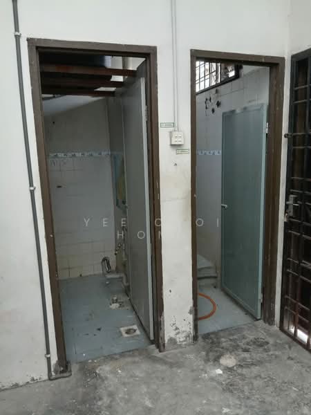 Taman Seluang untuk Untuk Disewa - RM 9,000 /bulan, Apr 2026 - Bathroom - PropertyGuru.com.my
