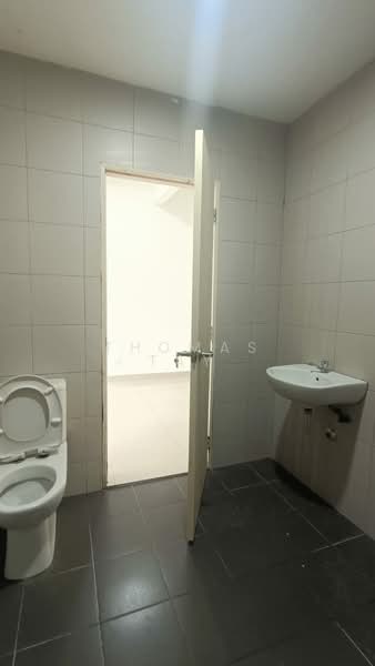 Service Residence for Rent at Meridin Executive Suites @ The Meridin - Thomas Tay - Bathroom - PropertyGuru.com.my