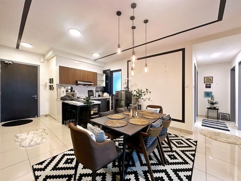 KL Traders Square untuk Untuk Dijual - RM 550,000, Mac 2026 - Kitchen - PropertyGuru.com.my