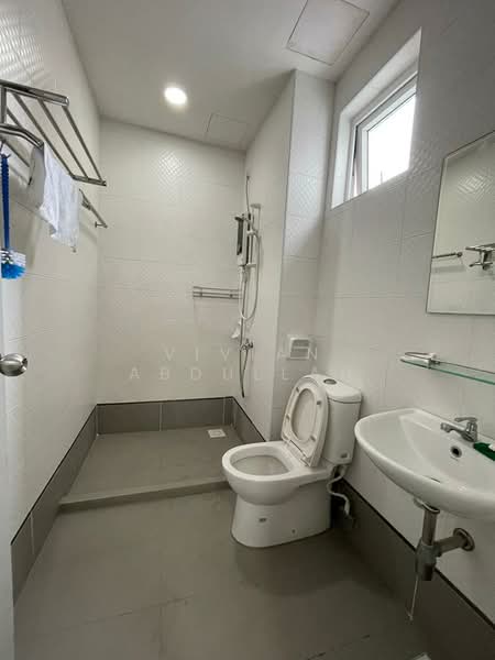 Service Residence for Sale at Seasons Amara Larkin - Vivian Abdullah - Bathroom - PropertyGuru.com.my