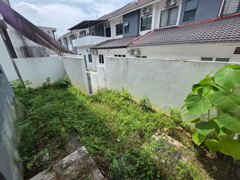 Rumah Teres 2 Tingkat untuk Dijual di Bandar Country Homes (Rawang) - Levin Khoo - Exterior - PropertyGuru.com.my