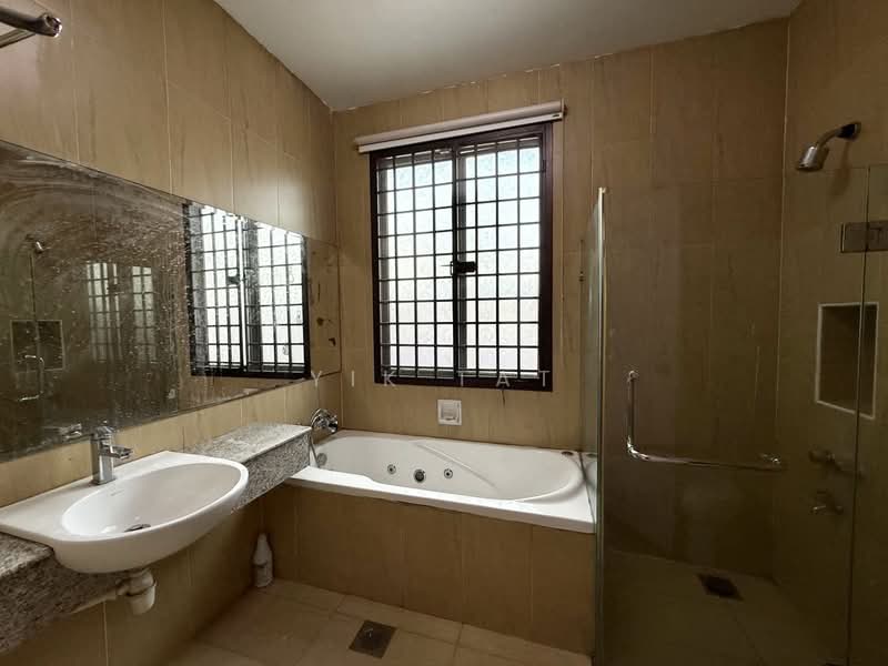 Link Bungalow for Sale in Taman Mount Austin (Tebrau) - Yik Tat - PropertyGuru.com.my
