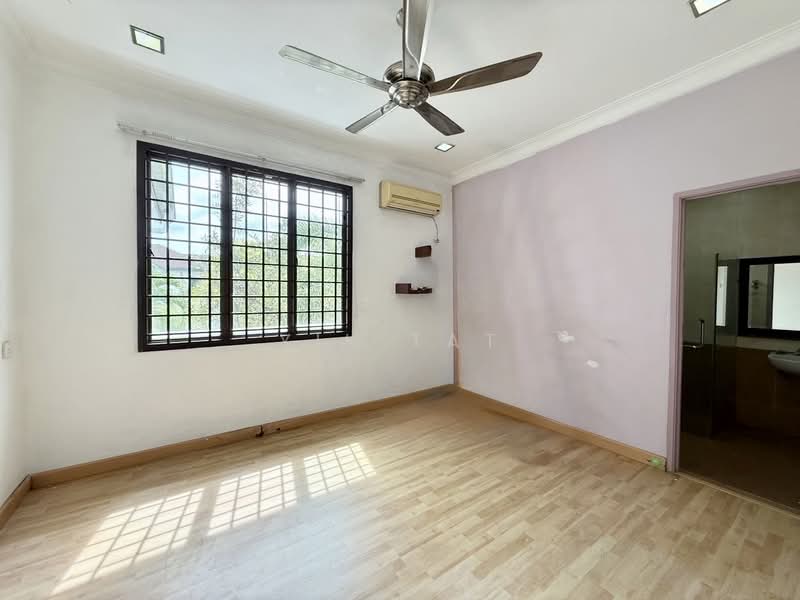 Link Bungalow for Sale in Taman Mount Austin (Tebrau) - Yik Tat - PropertyGuru.com.my