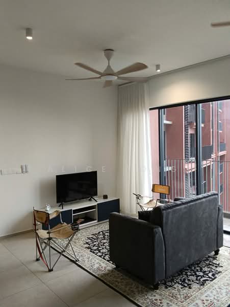 Condominium for Rent at EdgeWood Residences @ SkySanctuary - Alice Tong - Living Room - PropertyGuru.com.my