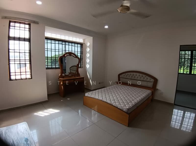 Section 2 untuk Untuk Dijual - RM 950,000, Mac 2026 - Bedroom - PropertyGuru.com.my