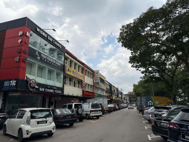Taman Pelangi, Jalan Kuning 3-sty Endlot Shop untuk Untuk Disewa - RM 10,000 /bulan, Mac 2026 - PropertyGuru.com.my