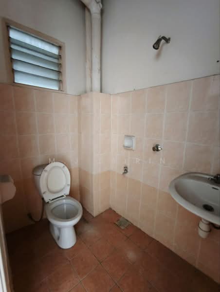 Apartment for Sale at Merdeka Villa - M.J Zairin - Bathroom - PropertyGuru.com.my
