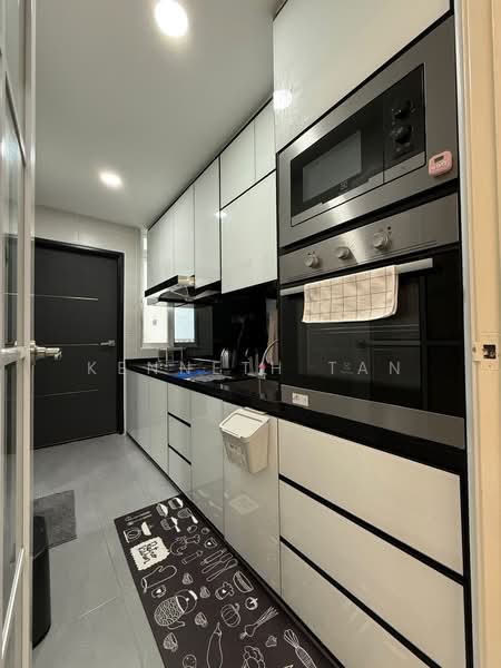 KSL Residence @ Daya untuk Untuk Disewa - RM 2,500 /bulan, Apr 2026 - Kitchen - PropertyGuru.com.my