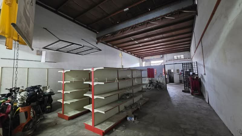 Factory for Rent in Taman Desa Idaman (Senai) - Tycia Law - Interior - PropertyGuru.com.my