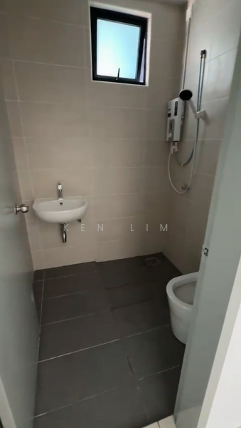 Service Residence for Rent at B11 Parkland Residence - Ken Lim - Bathroom - PropertyGuru.com.my