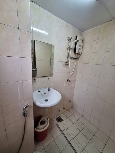 Condominium for Rent at Palm Spring @ Damansara - Jay Ng - Bathroom - PropertyGuru.com.my
