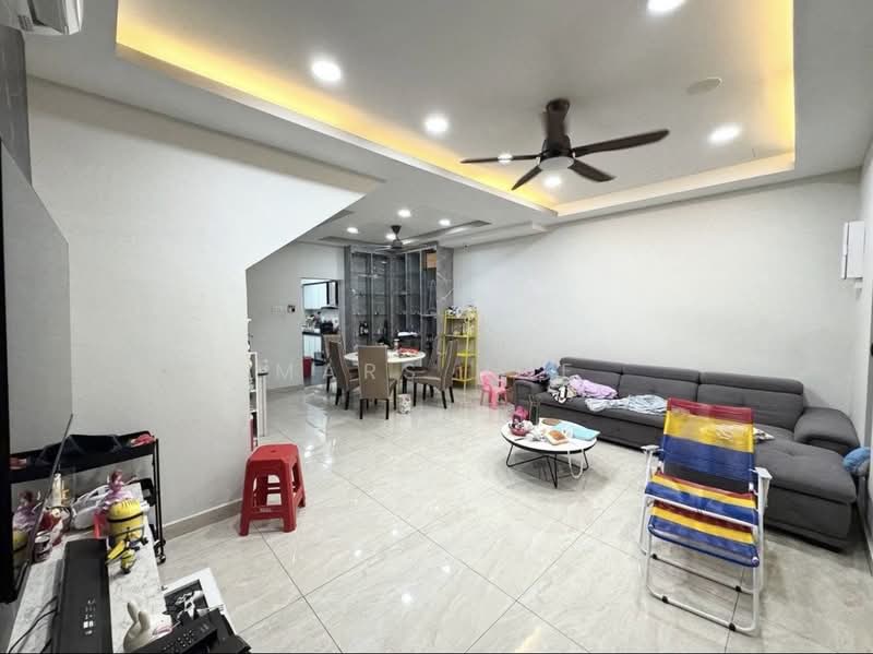 2-storey Terraced House for Sale in Senai (Kulai) - Mars Hoe - Living Room - PropertyGuru.com.my