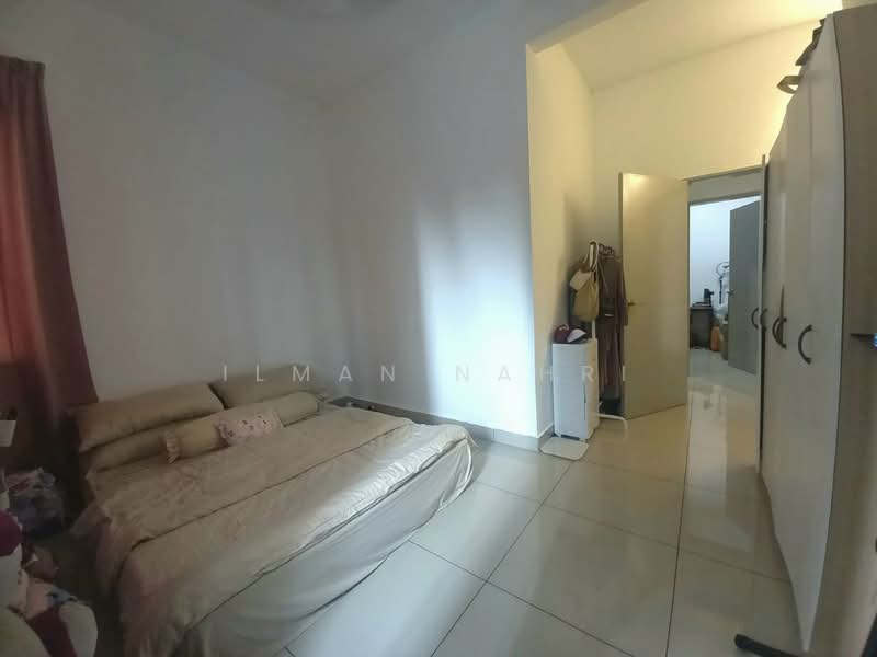 Service Residence for Sale at Almyra Residences - Ilman Nahri - Bedroom - PropertyGuru.com.my