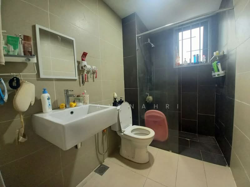Service Residence for Sale at Almyra Residences - Ilman Nahri - Bathroom - PropertyGuru.com.my