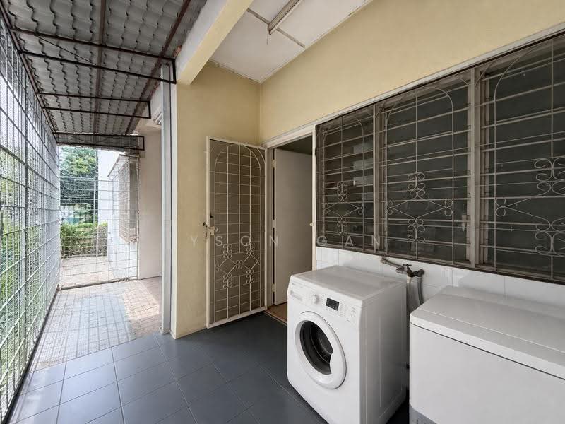 Rumah Teres untuk Dijual di Usj 12 (Subang Jaya) - Tyson Gan - Exterior - PropertyGuru.com.my