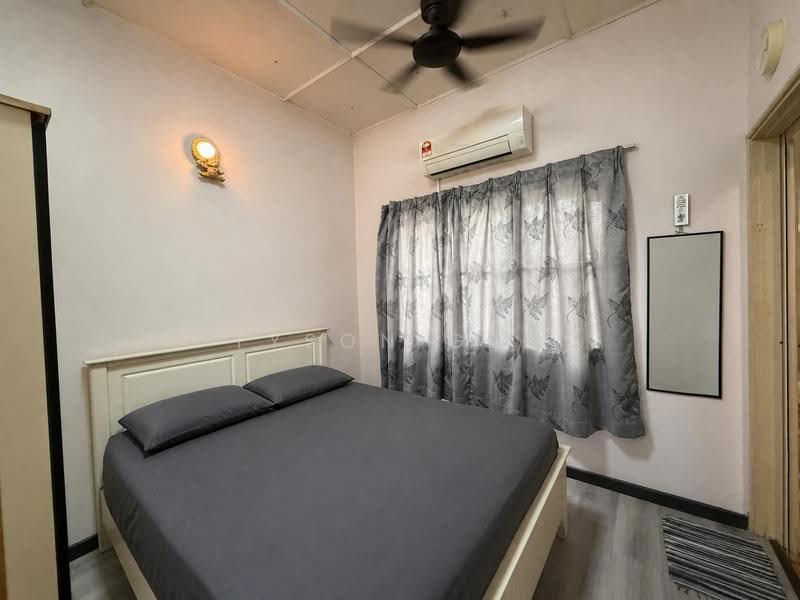 Rumah Teres untuk Dijual di Usj 12 (Subang Jaya) - Tyson Gan - Bedroom - PropertyGuru.com.my