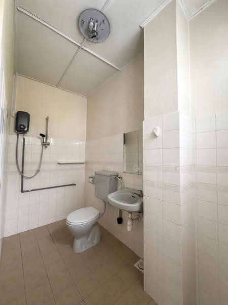 Rumah Teres untuk Dijual di Usj 12 (Subang Jaya) - Tyson Gan - Bathroom - PropertyGuru.com.my