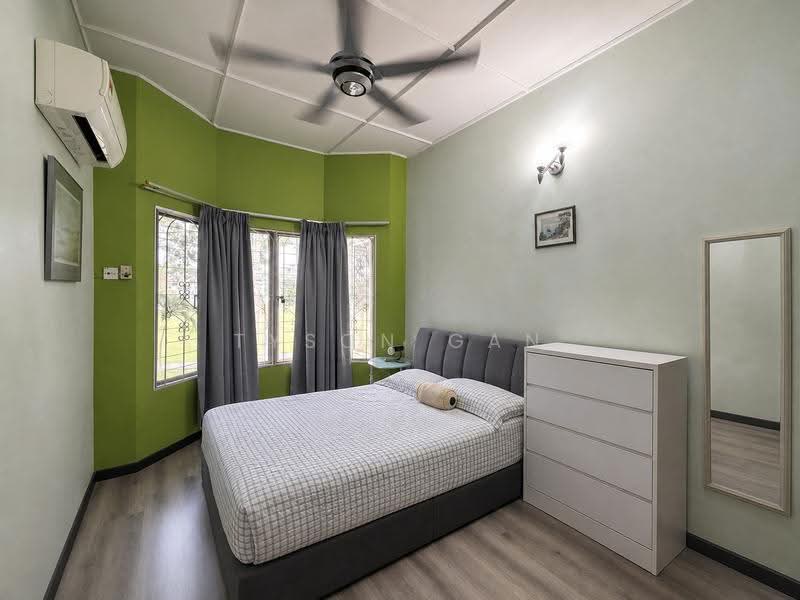 Rumah Teres untuk Dijual di Usj 12 (Subang Jaya) - Tyson Gan - Bedroom - PropertyGuru.com.my