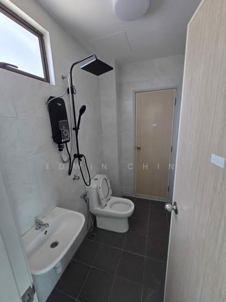 2-storey Terraced House for Sale in Seberang Perai (Penang) - Edwin Chin - Bathroom 1 - PropertyGuru.com.my