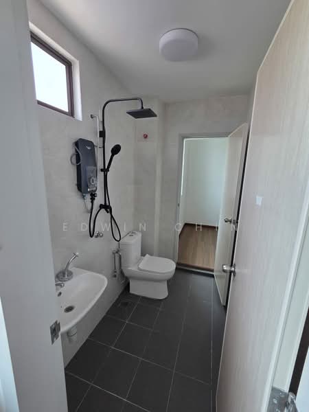 2-storey Terraced House for Sale in Seberang Perai (Penang) - Edwin Chin -  Bathroom 2 - PropertyGuru.com.my