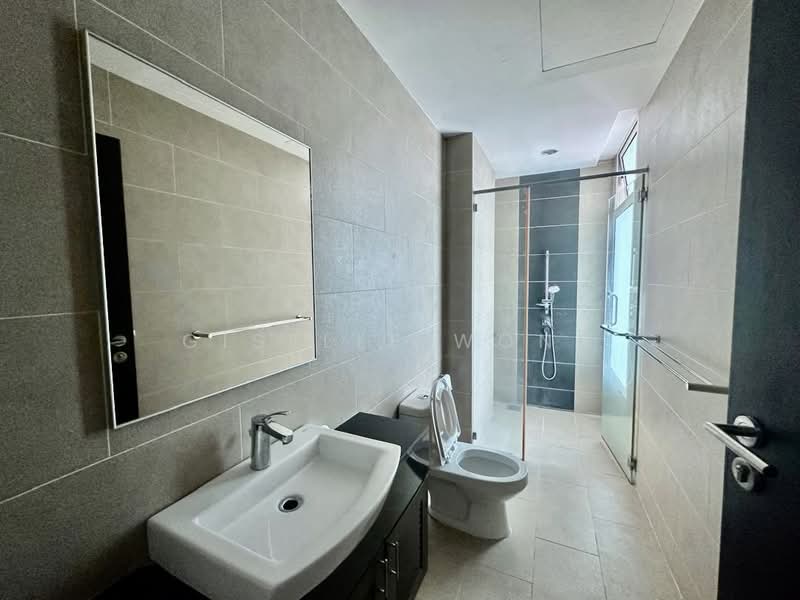 Kondominium untuk Disewa di Gurney Paragon - Giselle Wong - Bathroom - PropertyGuru.com.my