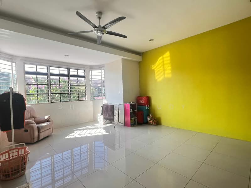 2-storey Terraced House for Sale in Pajam (Negeri Sembilan) - Shaiful Rudy - Living Room - PropertyGuru.com.my