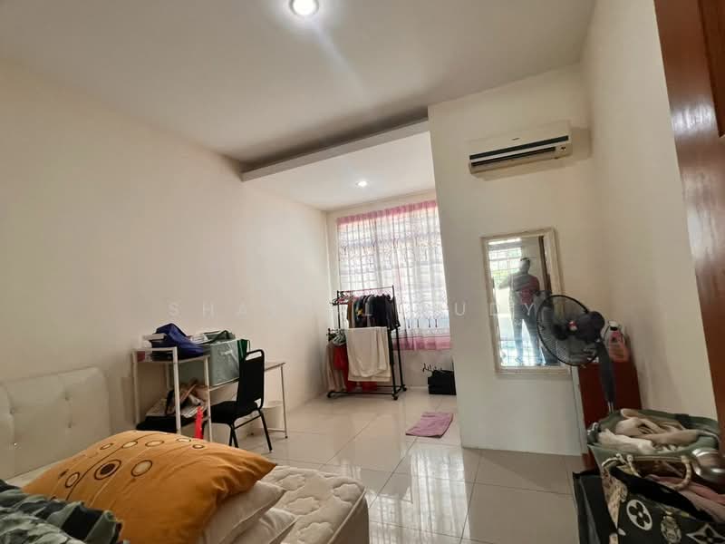 2-storey Terraced House for Sale in Pajam (Negeri Sembilan) - Shaiful Rudy - Bedroom - PropertyGuru.com.my