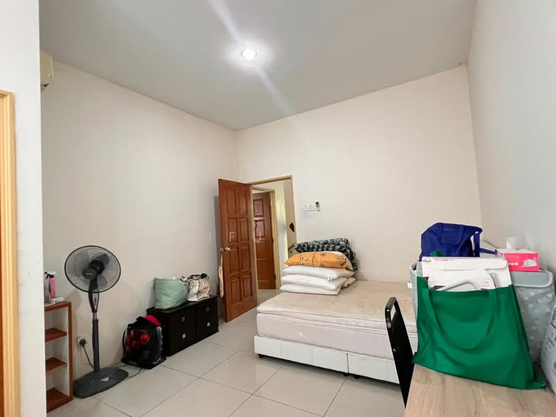 2-storey Terraced House for Sale in Pajam (Negeri Sembilan) - Shaiful Rudy - Bedroom - PropertyGuru.com.my