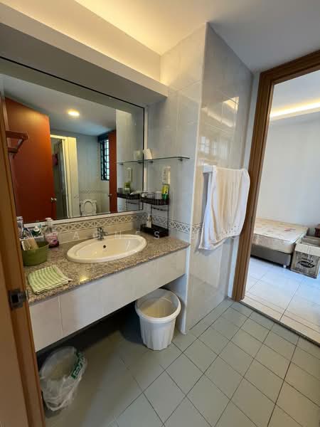 Condominium for Sale at The Straits View Condominium - Agnes Boo - Bathroom - PropertyGuru.com.my