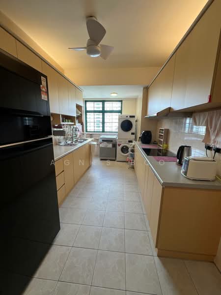 Condominium for Sale at The Straits View Condominium - Agnes Boo - Kitchen - PropertyGuru.com.my