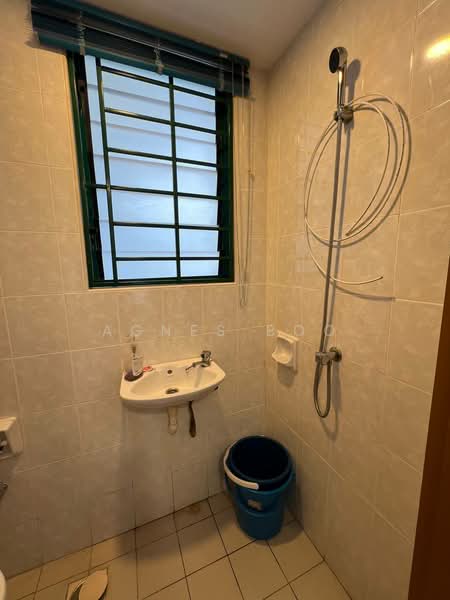 Condominium for Sale at The Straits View Condominium - Agnes Boo - Bathroom - PropertyGuru.com.my