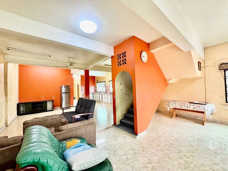 Pontian untuk Untuk Dijual - RM 380,000, Mac 2026 - Living Room - PropertyGuru.com.my