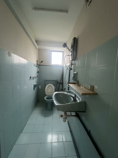Subang Ville Ehsan untuk Untuk Dijual - RM 370,000, Mac 2026 - Bathroom - PropertyGuru.com.my