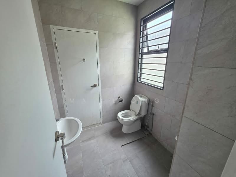 Desa 7 , Bandar Country Homes , Rawang untuk Untuk Dijual - RM 570,000, Apr 2026 - Bathroom - PropertyGuru.com.my