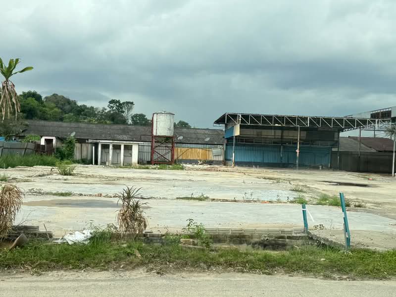 Shop for Rent in Johor Bahru (Johor) - SASER TAN. - Exterior - PropertyGuru.com.my