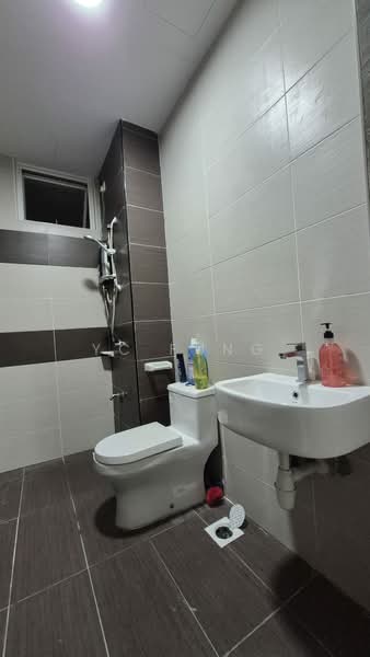 M Condominium @ Larkin untuk Untuk Disewa - RM 2,300 /bulan, Mac 2026 - Bathroom - PropertyGuru.com.my