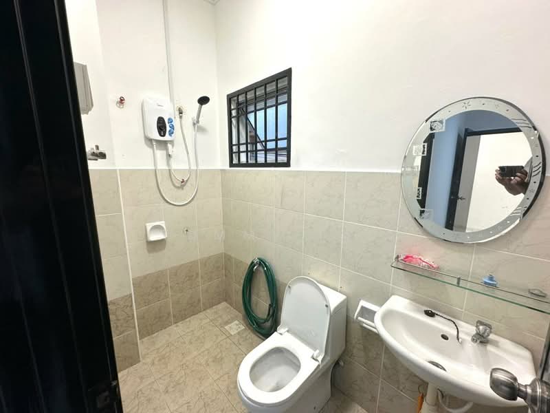 Setia Indah Setias Indahs untuk Untuk Disewa - RM 2,500 /bulan, Mac 2026 - Bathroom - PropertyGuru.com.my