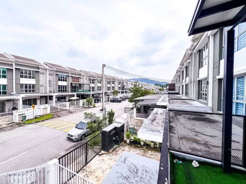 3-storey Terraced House for Sale in Sungai Buloh (Selangor) - Zaidi Idris - Exterior - PropertyGuru.com.my