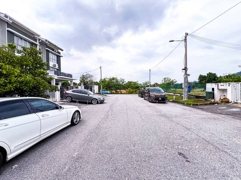 3-storey Terraced House for Sale in Sungai Buloh (Selangor) - Zaidi Idris - Exterior - PropertyGuru.com.my